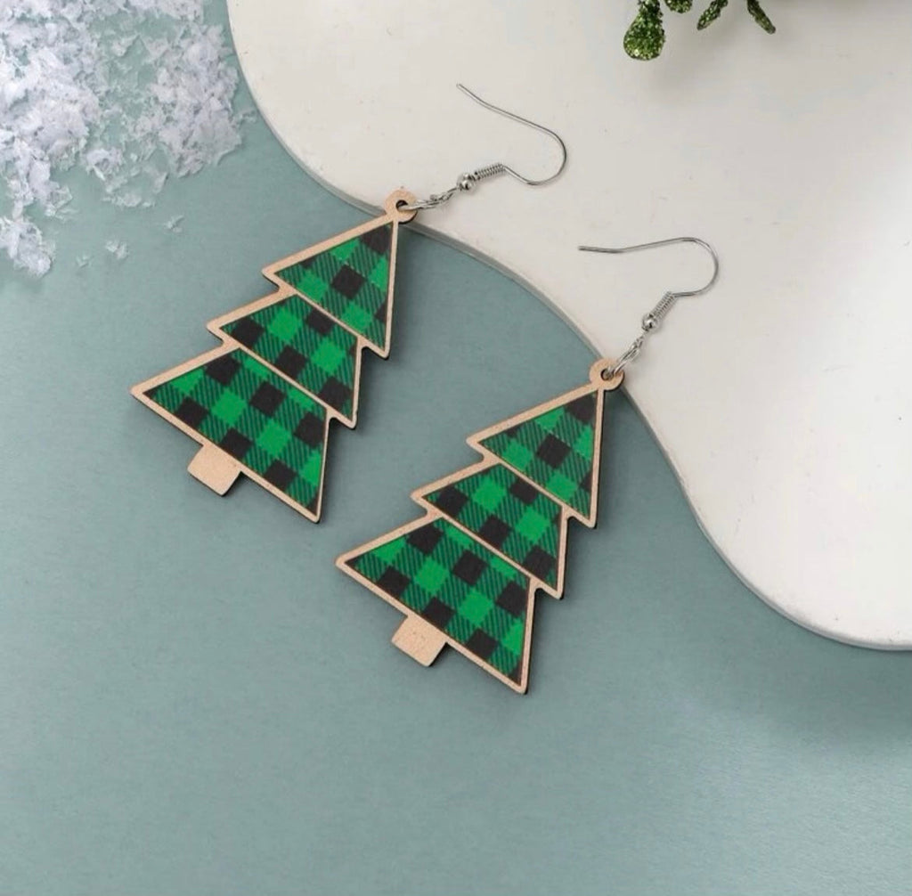 Beautiful Green or Red Plaid Wood Christmas Trees