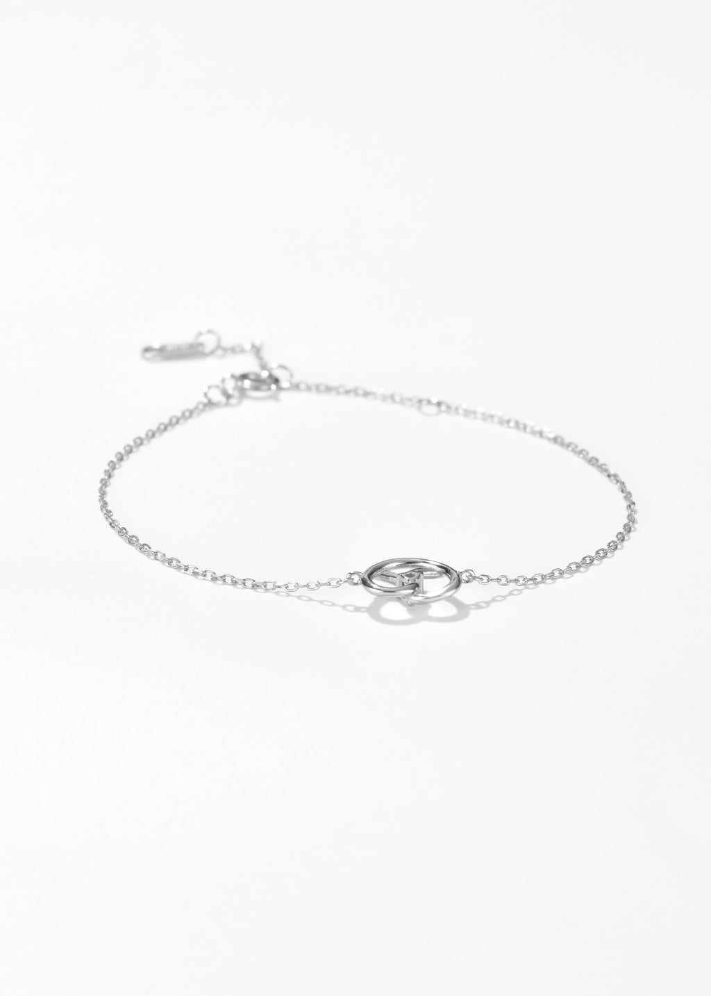 Twisted Interlocking Bracelet