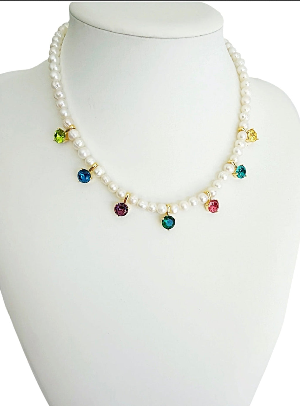 Camelia pearl necklace
