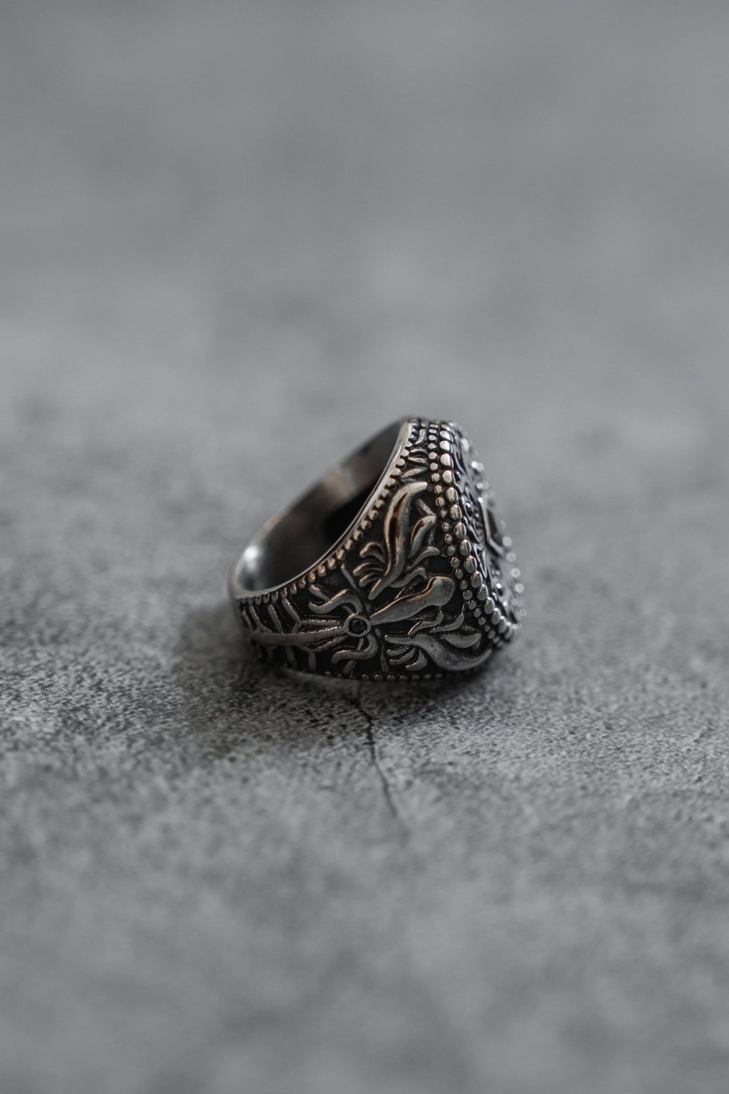 The Midnight Crest Ring