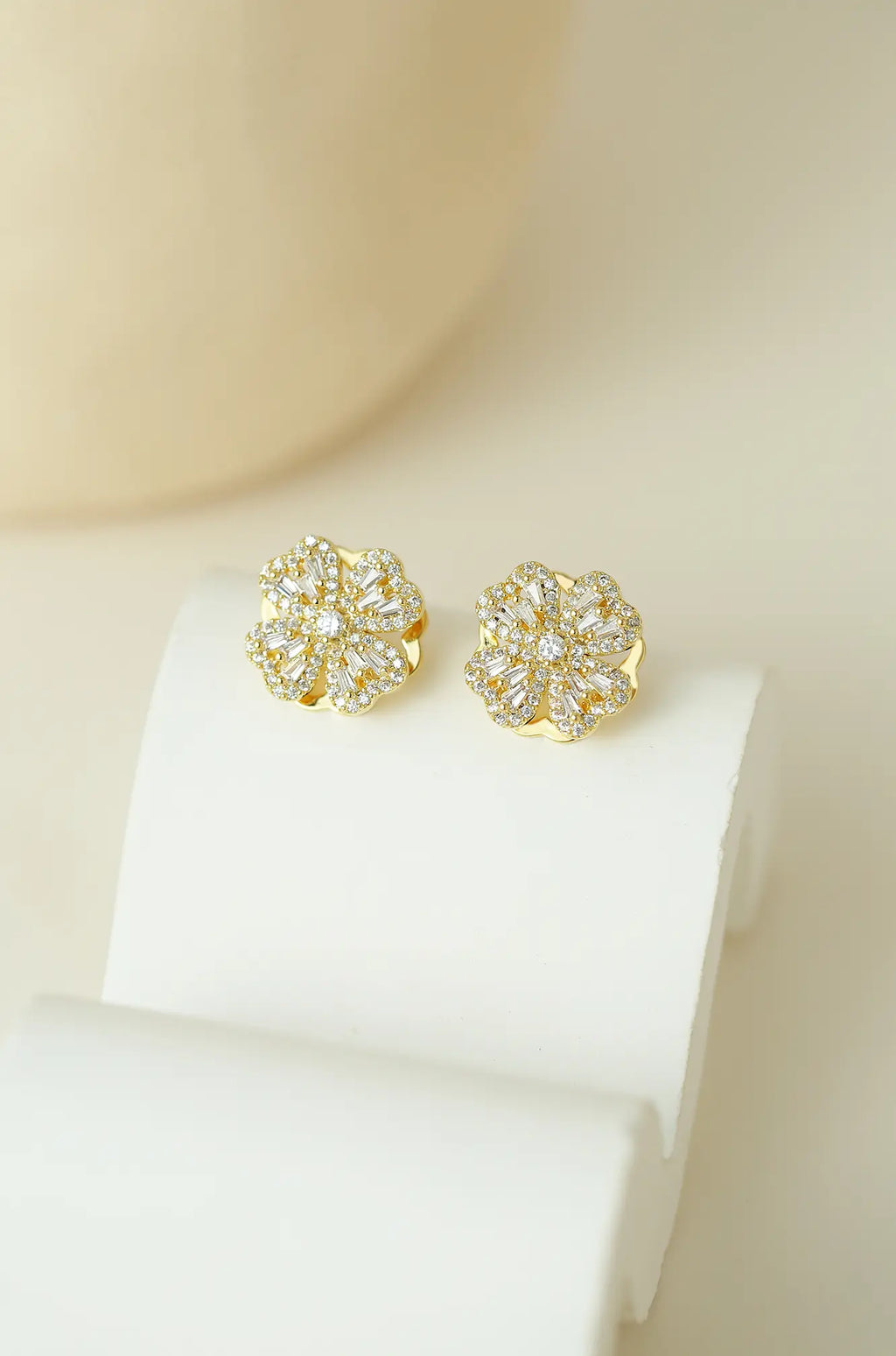 Spinning Clover Earrings