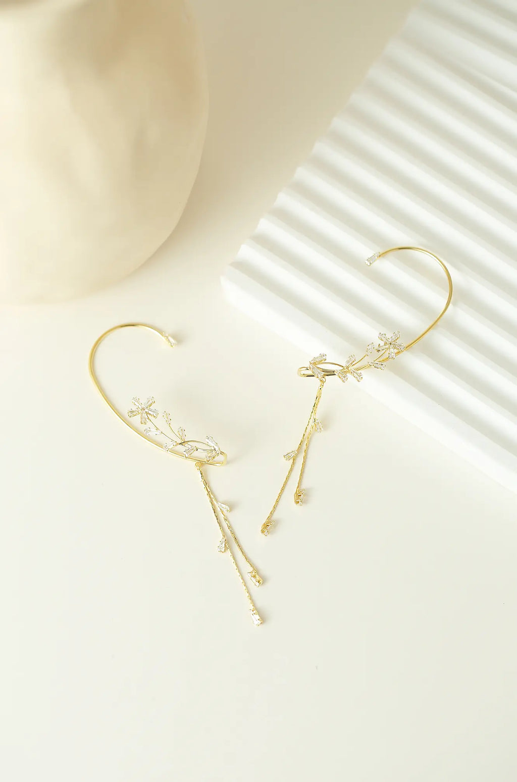 Gold Laurel Wreath Dangle Cuff Earring