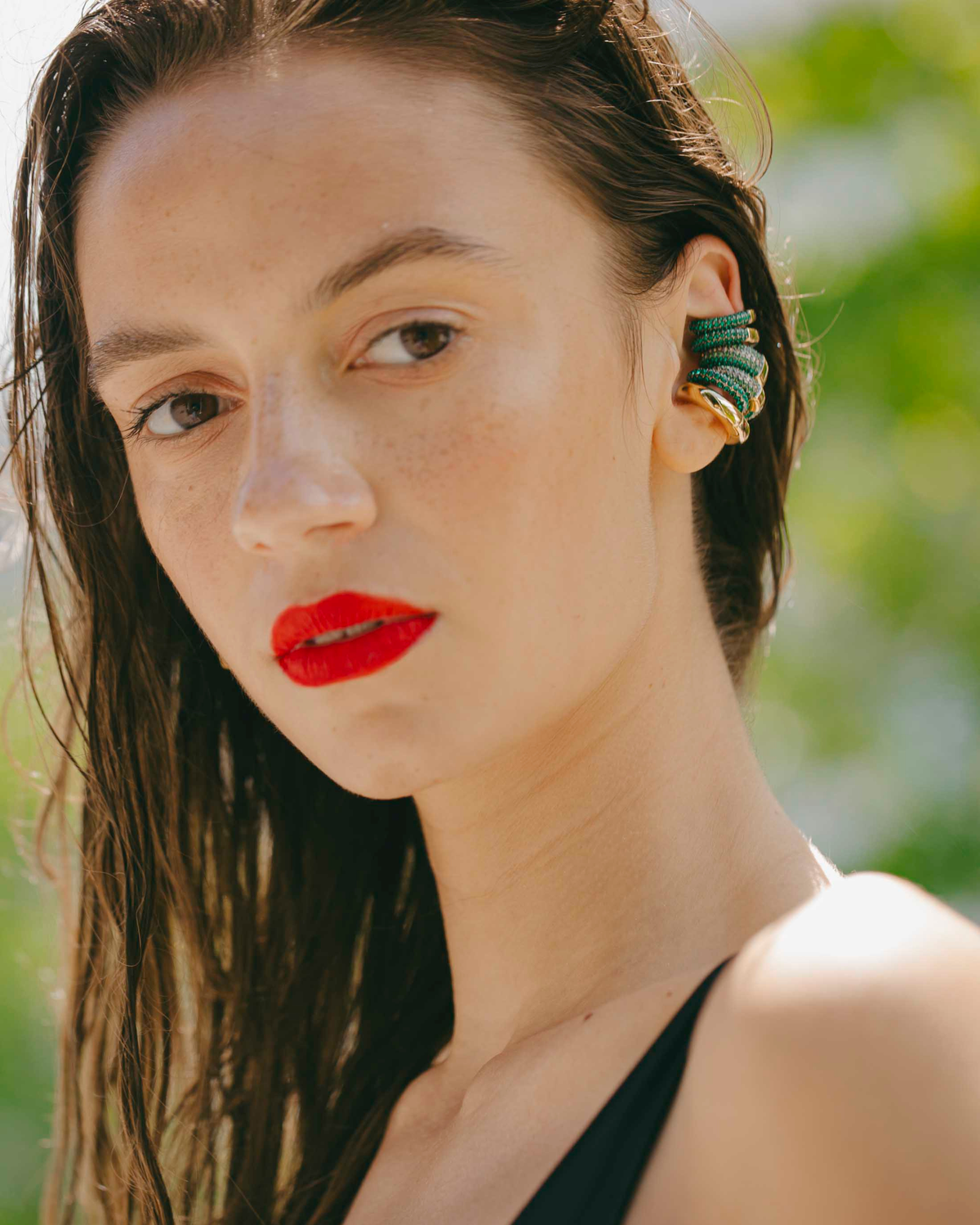 Vida Pavé Ear Cuff