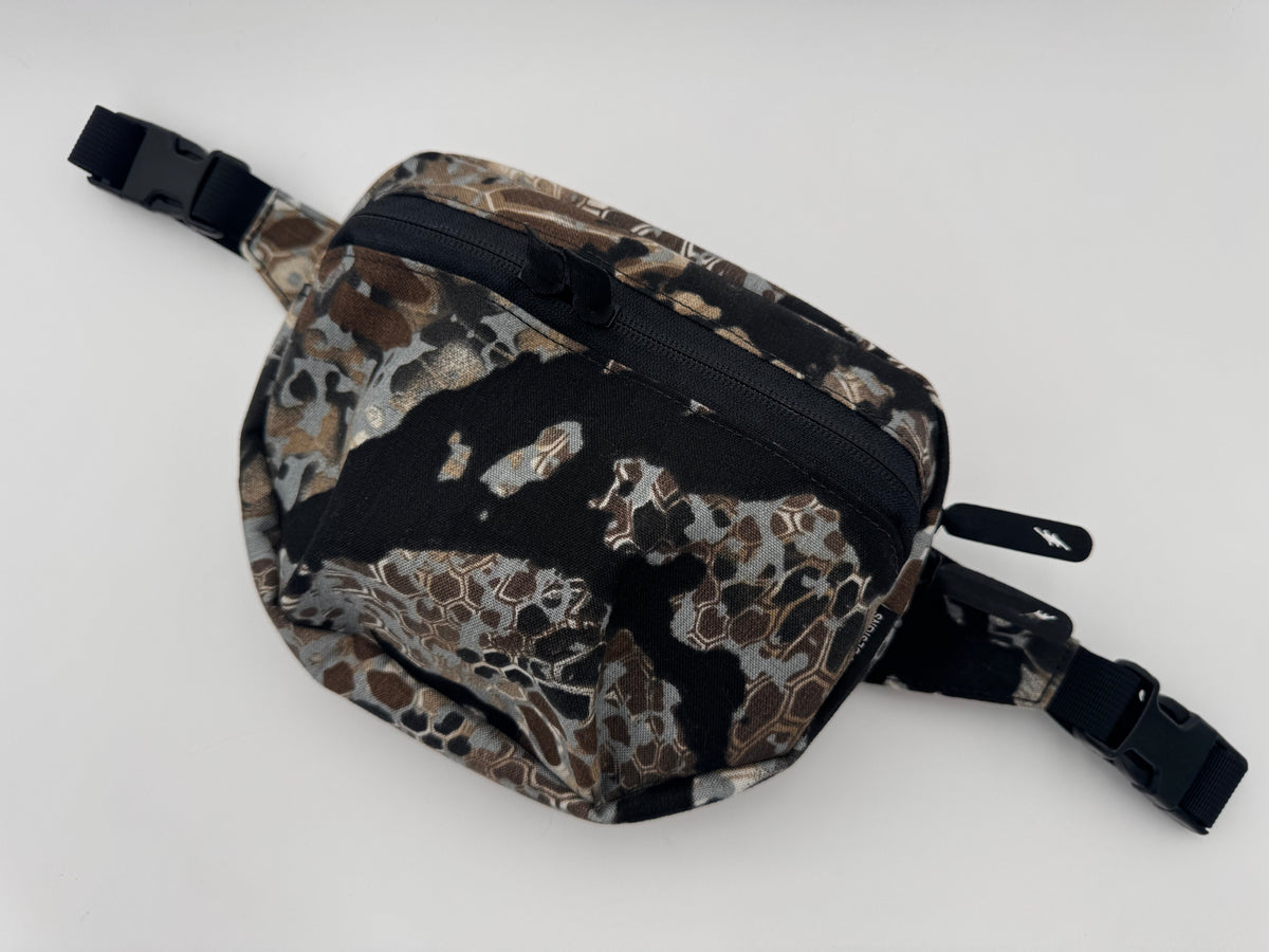 Multifunctional Fanny Pack (Various Colors and Patterns)