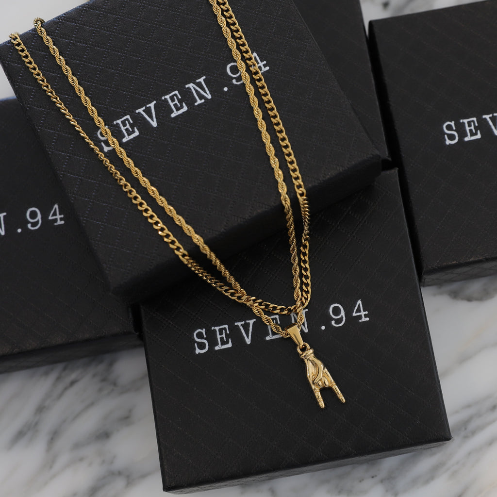 Italian Mano Cornuto Silver Pendant Necklace Set