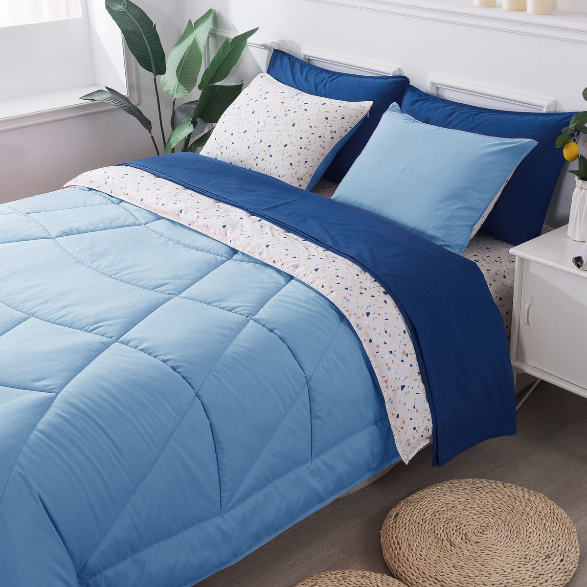 Kasentex Reversible 5/7pc Lightweight Bedding Set - Comfortable Home Bedding