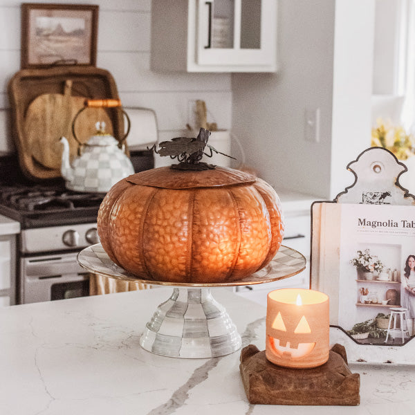 Indoor/Outdoor Metal Pumpkin with Lid