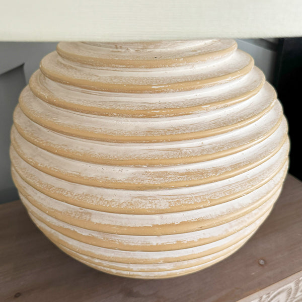 Weathered Cream Round Table Lamp