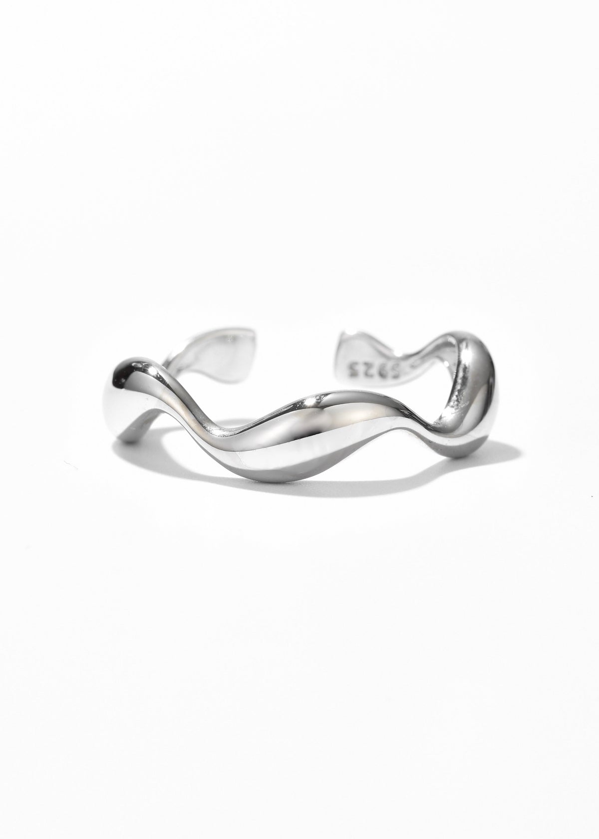 Wavy Twisted Ring