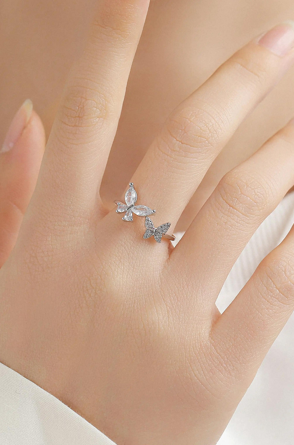 Butterfly Moving Ring