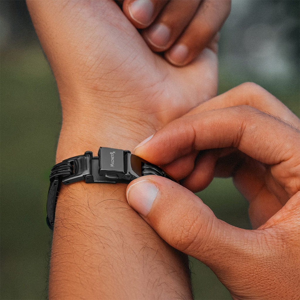 Carbon Fiber Magnetic Bracelet for Men (Black)