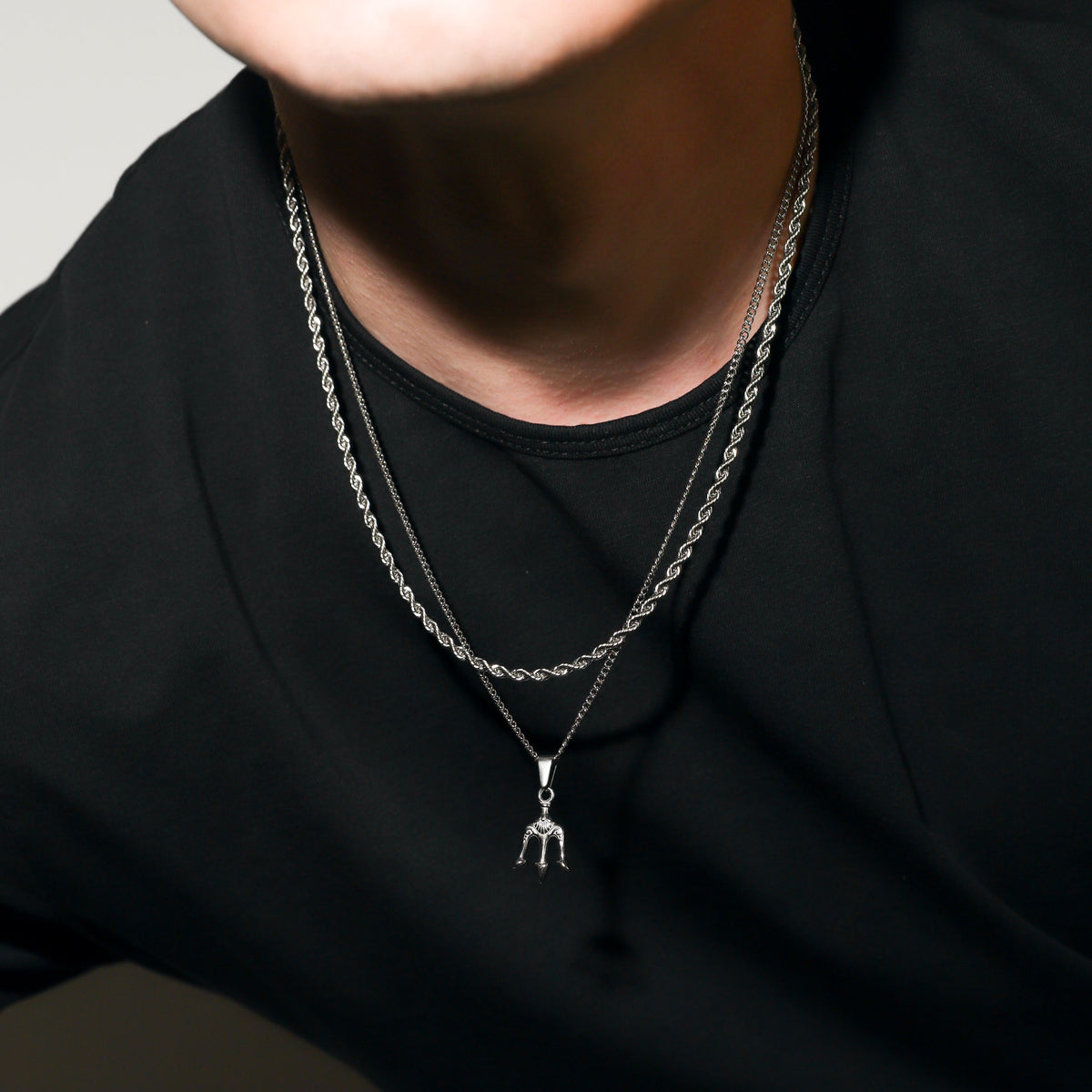 Neptune's Trident Pendant Gold Set
